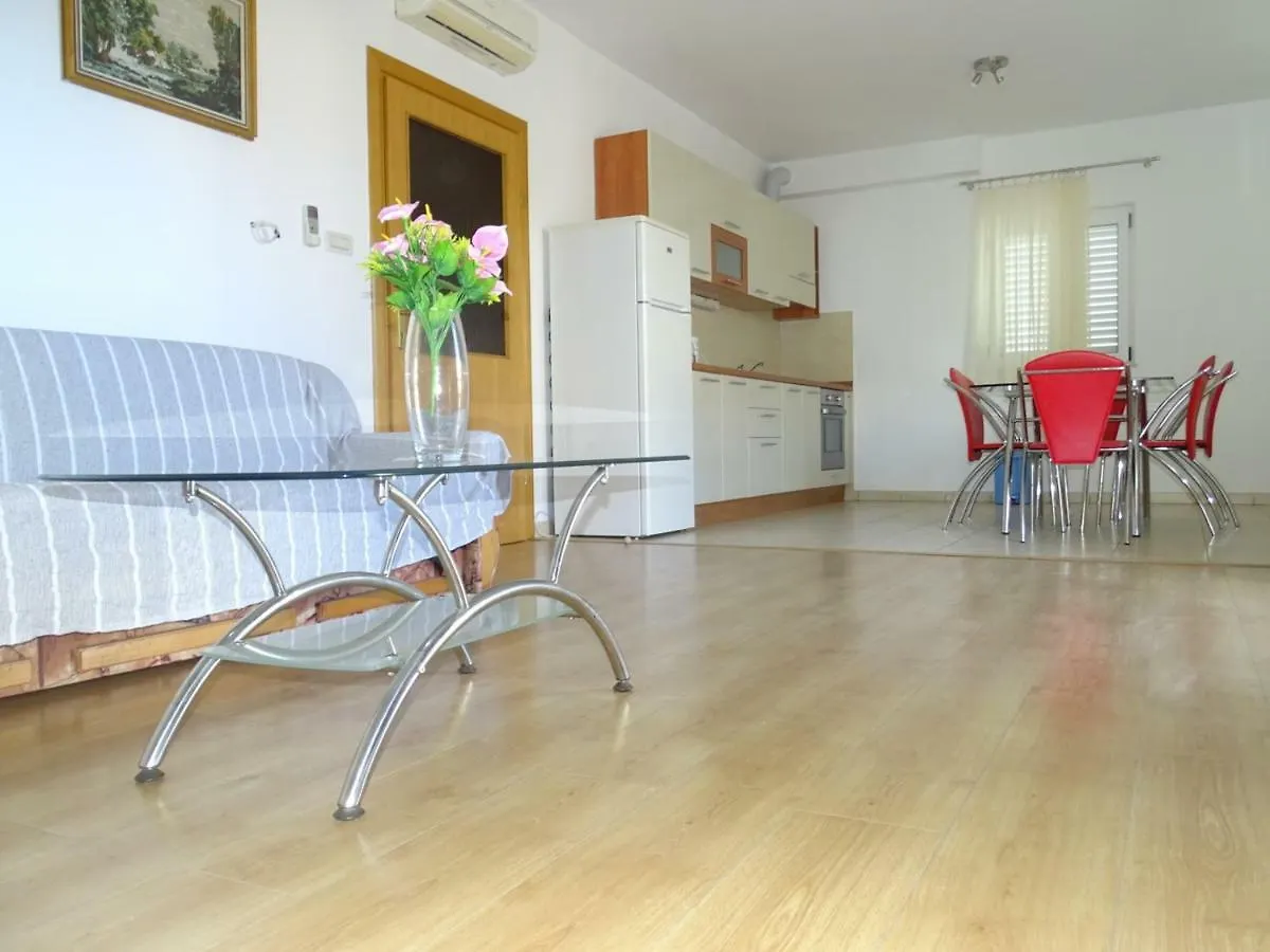Paradise Apartments Split