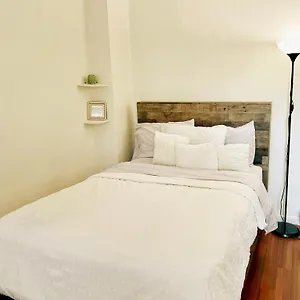 https://brooklyn-zen-room.us-newyorkcity.com