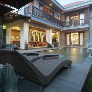 https://pondok-mekar-villas.ubudhotelsnow.com